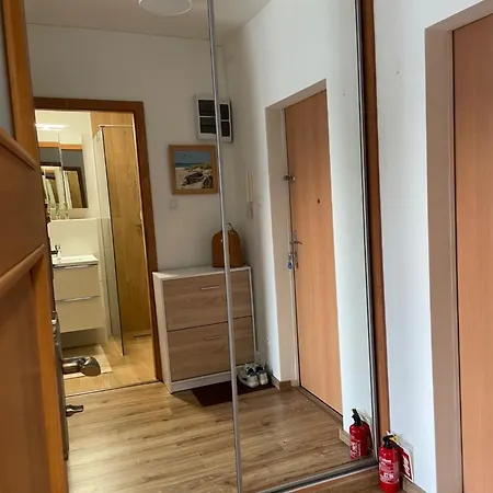 Riviera Hills غدينيا